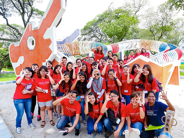volunteers-dragon-playground-600-450-D volunteers-dragon-playground-600-450-D
